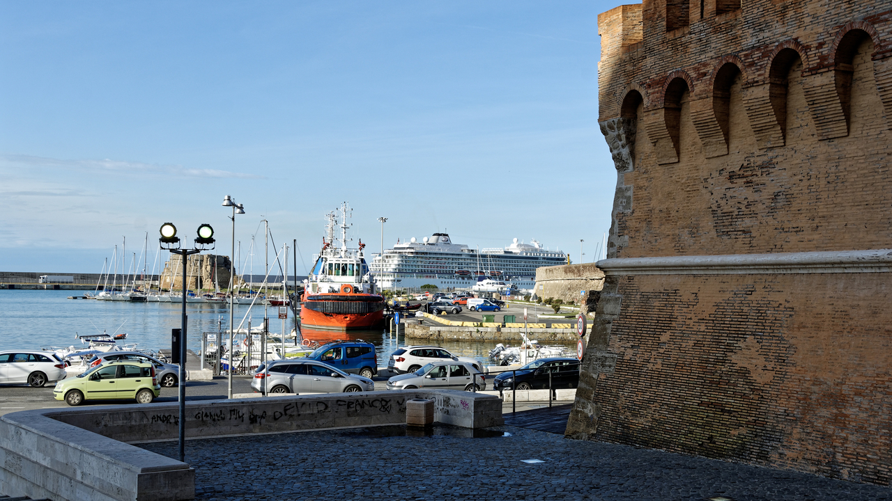 20191025 101311•Civitavecchia•Latium•Italy